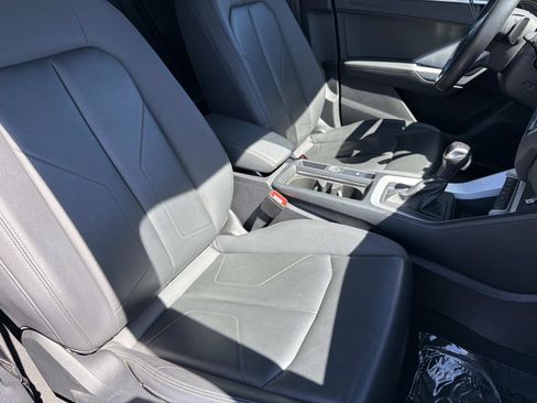 Used 2023 Audi Q3 2.0T Premium image 23