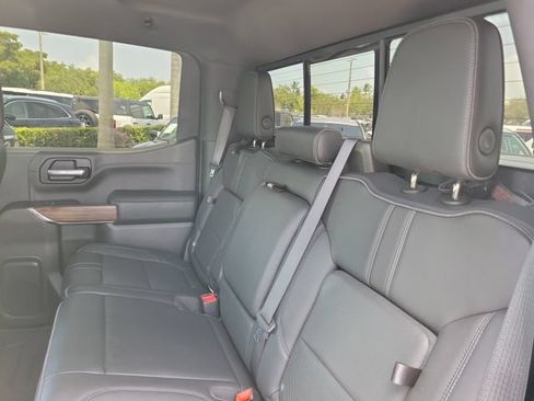 Used 2020 Chevrolet Silverado 1500 High Country w/ Technology Package RWD image 12