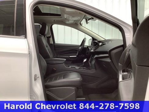 Used 2019 Ford Escape SEL w/ Sun & Style Package image 11