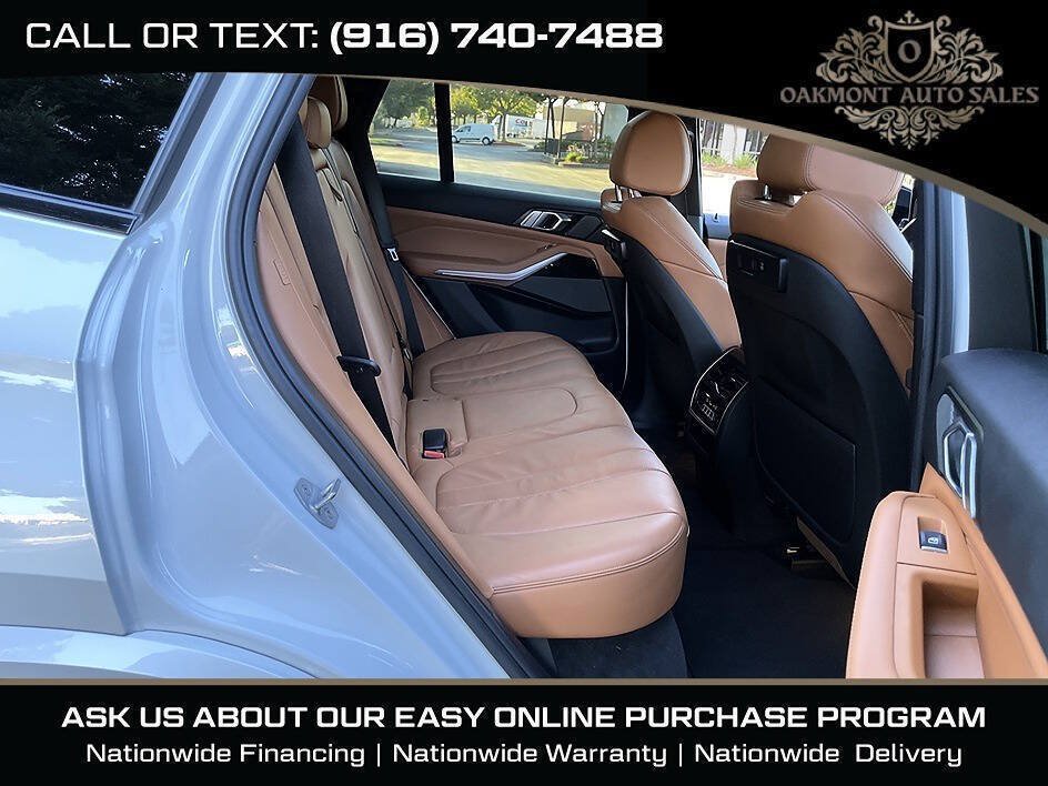 Used 2019 BMW X5 xDrive40i w/ M Sport Package AWD/4WD image 19