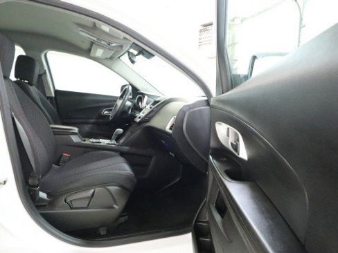 Used 2015 Chevrolet Equinox LS FWD image 10