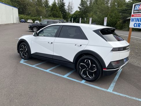 Certified 2024 Hyundai Ioniq 5 SEL RWD image 3