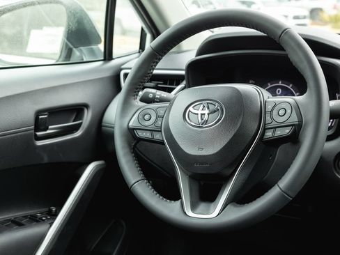 New 2026 Toyota Corolla Cross LE FWD image 12