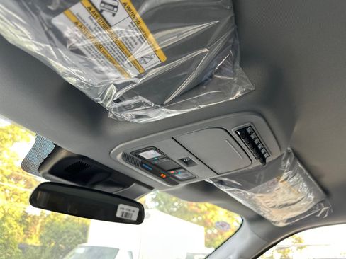 New 2025 Ford F550 4x4 Supercab Super Duty image 30