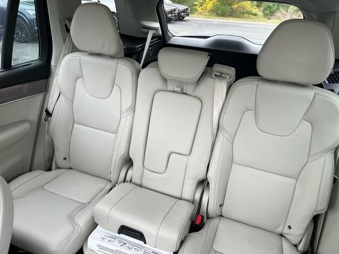 New 2026 Volvo XC90 B6 Ultra w/ Protection Package Premier AWD/4WD image 22