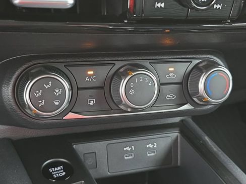 Certified 2025 Nissan Kicks SV FWD image 23