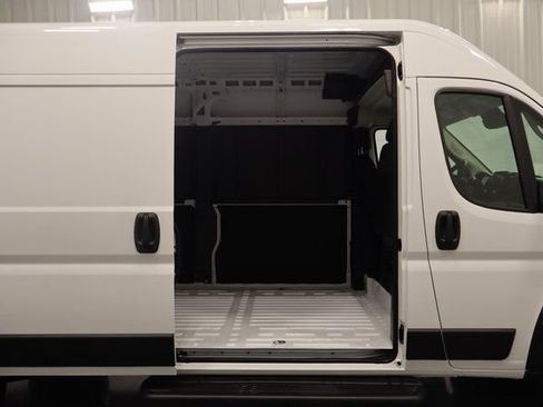 New 2025 RAM ProMaster 2500 image 14