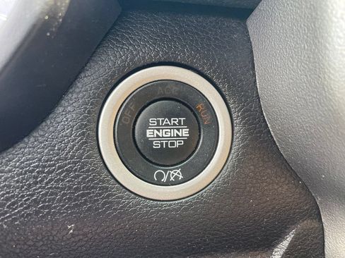 Used 2022 RAM 2500 Laramie AWD/4WD image 8