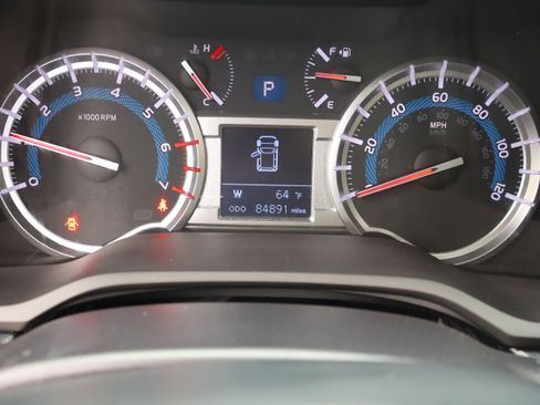 Used 2019 Toyota 4Runner Limited image 23