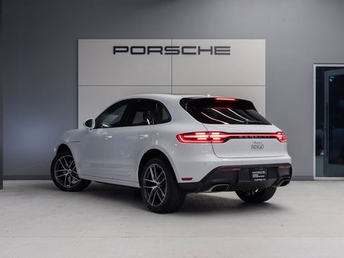 Used 2025 Porsche Macan image 3