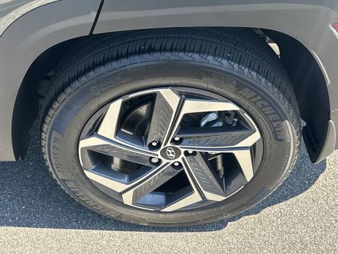 Certified 2024 Hyundai Tucson Limited AWD/4WD image 20