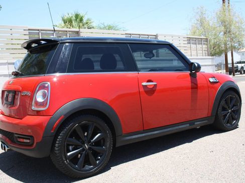 Used 2011 MINI Cooper S FWD image 4
