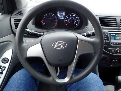 Used 2017 Hyundai Accent SE image 13