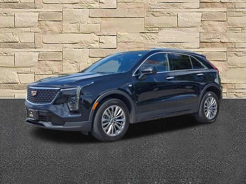 Used 2024 Cadillac XT4 Premium Luxury AWD/4WD image 1