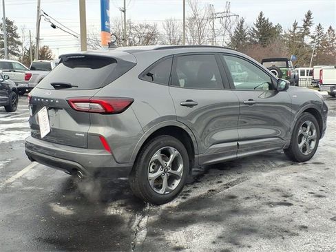 Certified 2023 Ford Escape ST-Line Select w/ Tech Pack #1 image 6