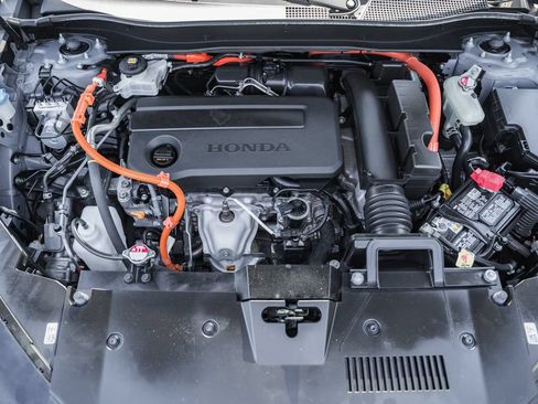 Used 2024 Honda CR-V Sport image 18