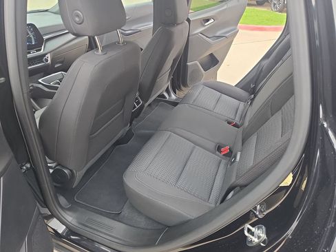 Used 2025 Chevrolet Equinox LT FWD image 11