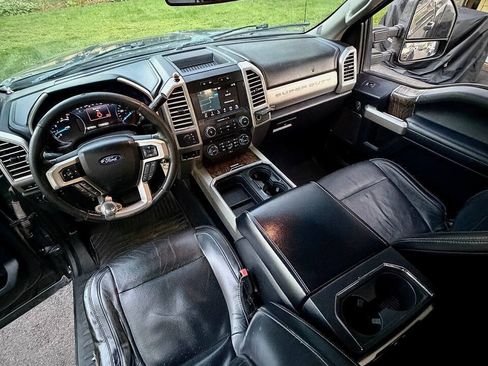 Used 2017 Ford F350 Lariat w/ FX4 Off-Road Package AWD/4WD image 24
