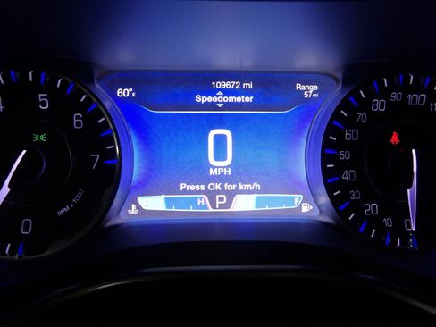 Used 2015 Chrysler 200 C w/ Navigation & Sound Group I FWD image 16