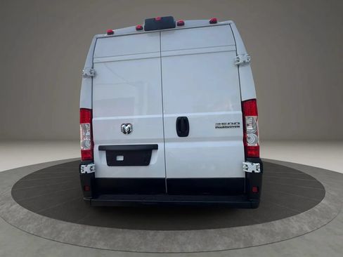 Used 2025 RAM ProMaster 2500 w/ Convenience Group FWD image 6
