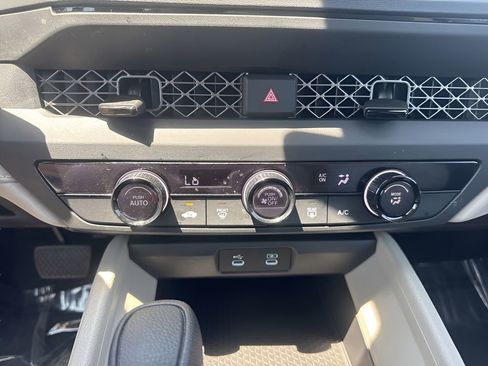Used 2025 Honda Accord LX image 19