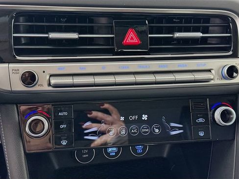 New 2026 Genesis G70 2.5T image 14