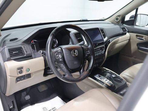 Used 2016 Honda Pilot Touring image 15
