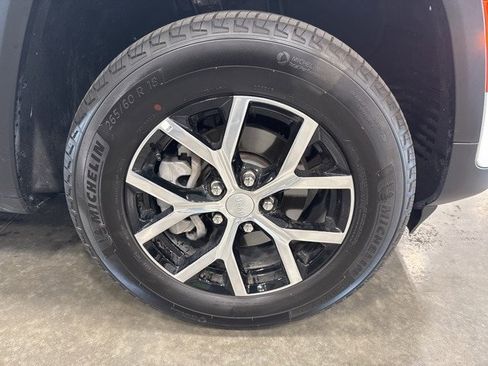 New 2025 Jeep Grand Cherokee Limited w/ Trailer Tow Package image 7