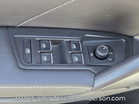 Used 2023 Volkswagen Tiguan SE R-Line FWD image 22