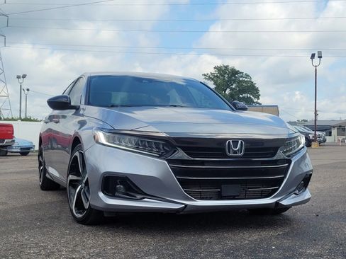 Used 2022 Honda Accord Sport image 12