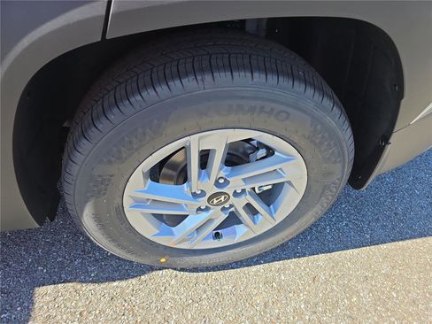 New 2026 Hyundai Tucson SE image 9
