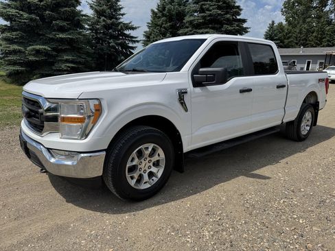 Used 2021 Ford F150 XLT w/ Max Trailer Tow Package AWD/4WD image 4