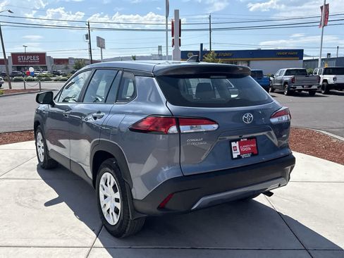 Used 2024 Toyota Corolla Cross L AWD/4WD image 5