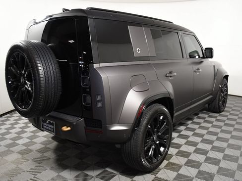 Used 2025 Land Rover Defender 110 AWD/4WD image 6