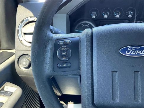 Used 2011 Ford F250 XLT w/ Chrome Pkg AWD/4WD image 15