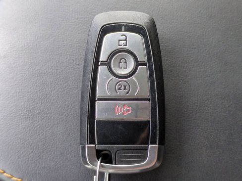 Used 2025 Ford Maverick Tremor AWD/4WD image 37