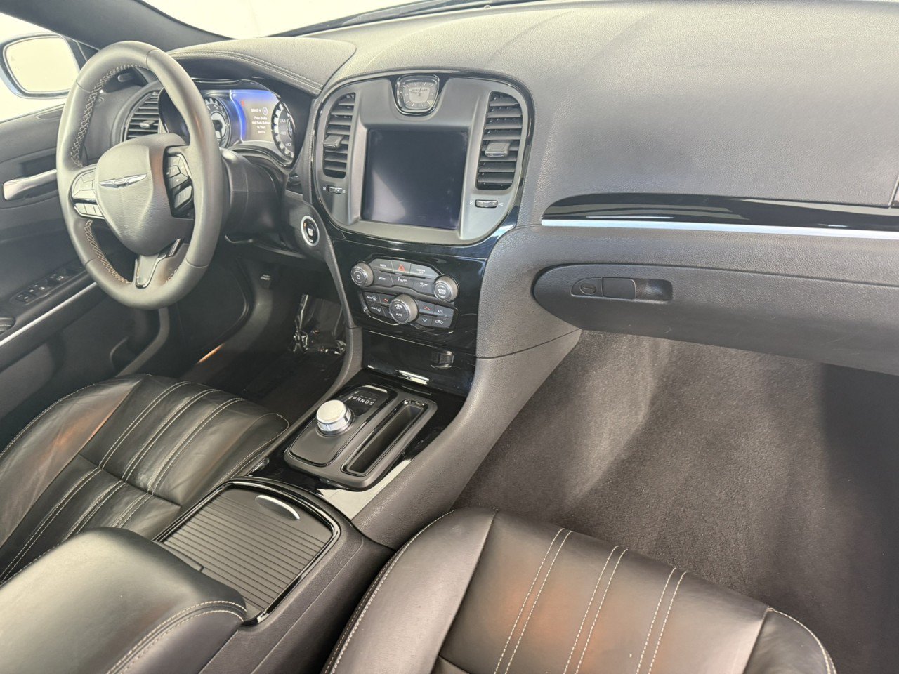 Used 2023 Chrysler 300 S RWD image 11