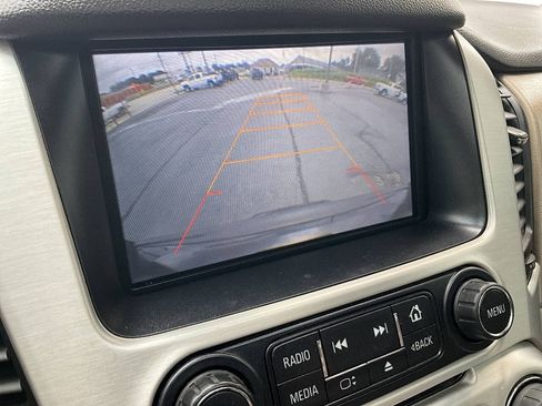 Used 2015 GMC Yukon XL SLT w/ Open Road Package AWD/4WD image 11