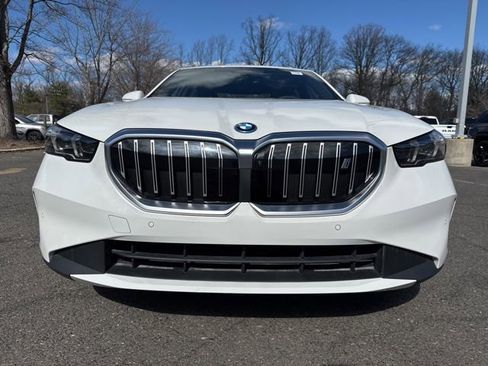 Used 2024 BMW i5 eDrive40i w/ M Sport Package RWD image 2