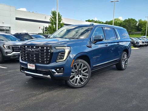 New 2026 GMC Yukon XL Denali Ultimate AWD/4WD image 2