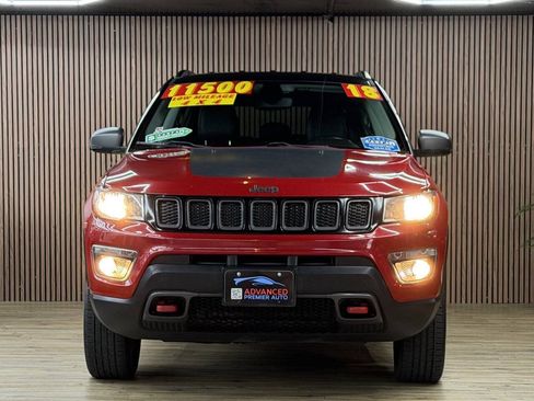 Used 2018 Jeep Compass Trailhawk AWD/4WD image 2