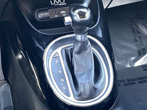 Used 2016 Kia Soul ! FWD image 21