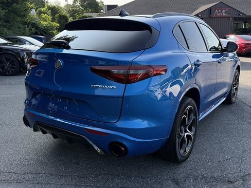 Used 2022 Alfa Romeo Stelvio Veloce AWD/4WD image 17