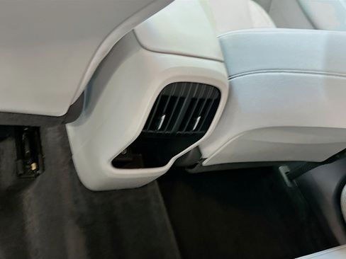 Used 2025 Hyundai Kona SEL image 28