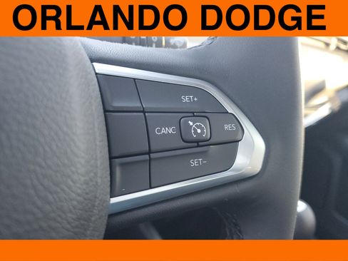 New 2026 Jeep Compass Latitude image 15