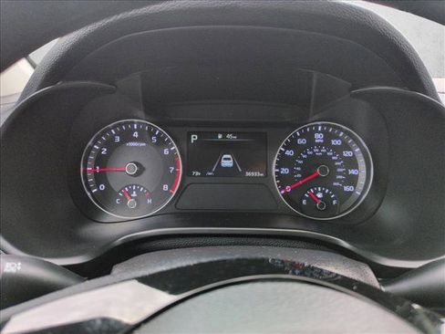 Used 2022 Kia Forte LXS image 11