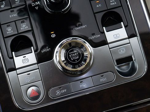 Used 2020 Bentley Flying Spur W12 AWD/4WD image 36