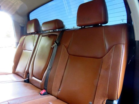 Used 2014 Toyota Tundra Platinum image 21