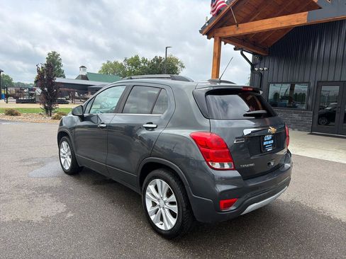 Used 2017 Chevrolet Trax Premier w/ Driver Confidence II Package AWD/4WD image 6