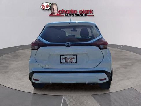 Certified 2024 Nissan Kicks S image 4